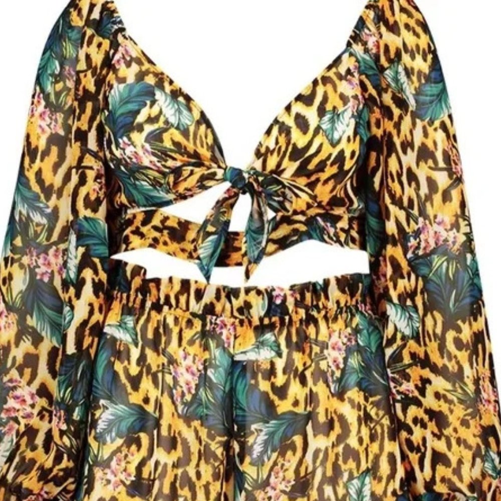 💥3 for $15💥 ASOS wrap crop top